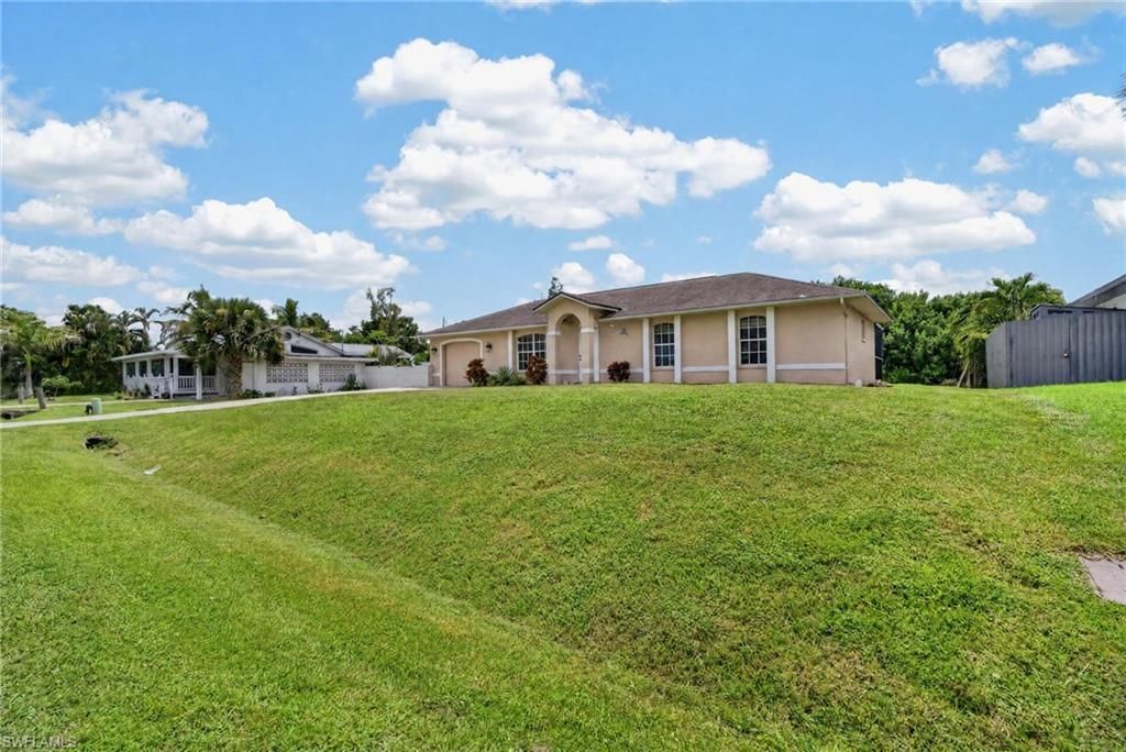 18560 Holly RD, FORT MYERS, FL 33967 — photo 5