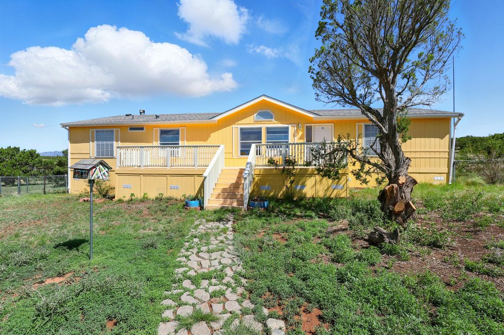 171 Red Bluff Road, Mountainair, NM 87036