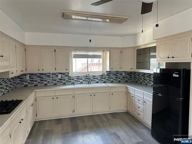 296 Preakness, Paterson, NJ 07502