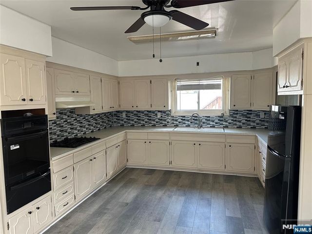 296 Preakness, Paterson, NJ 07502