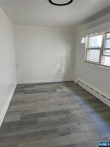 296 Preakness, Paterson, NJ 07502