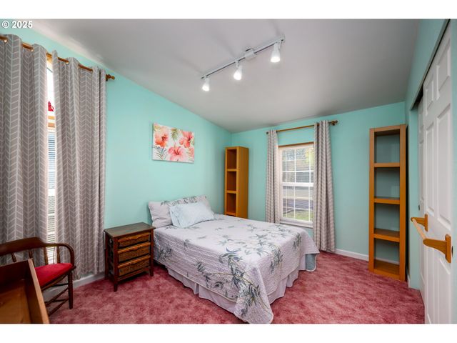 444 S STATE St, Sutherlin, OR 97479