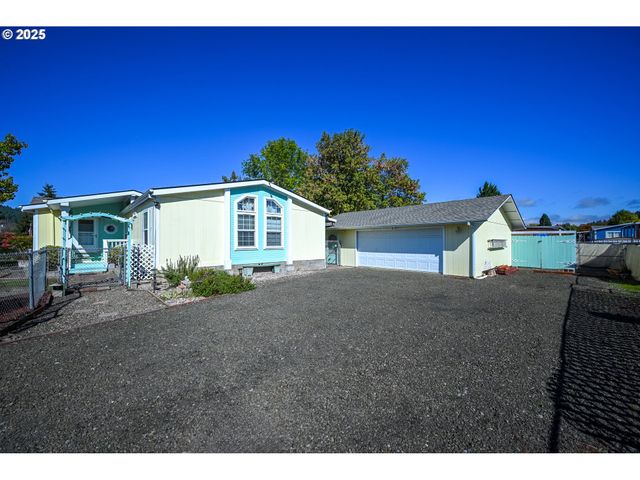 444 S STATE St, Sutherlin, OR 97479