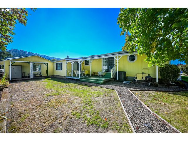 444 S STATE St, Sutherlin, OR 97479