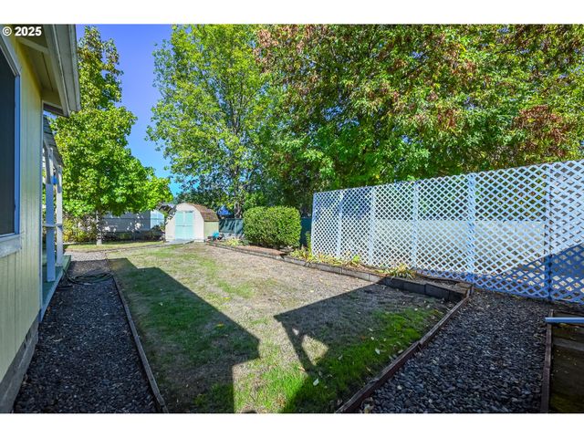 444 S STATE St, Sutherlin, OR 97479
