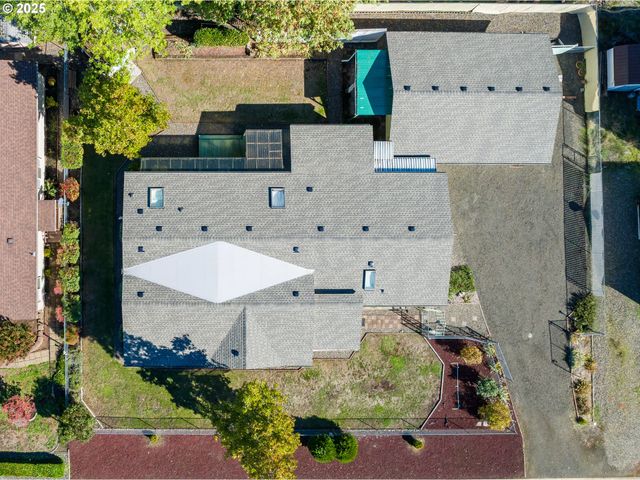 444 S STATE St, Sutherlin, OR 97479