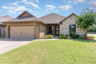 3000 Praire Field Lane, Moore, OK 73160