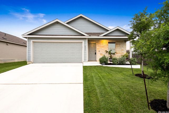 401 Alta Vista Ter, Seguin, TX 78155