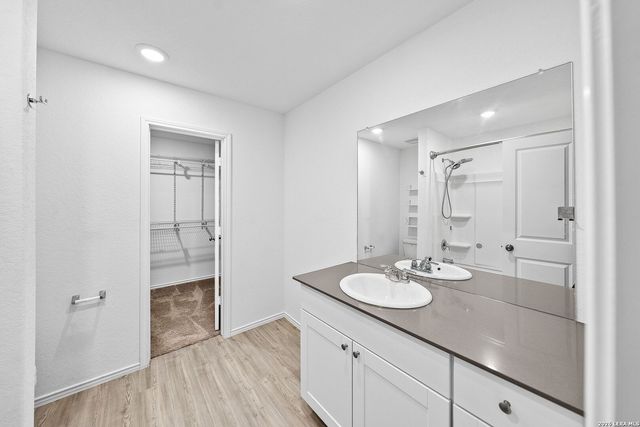 401 Alta Vista Ter, Seguin, TX 78155