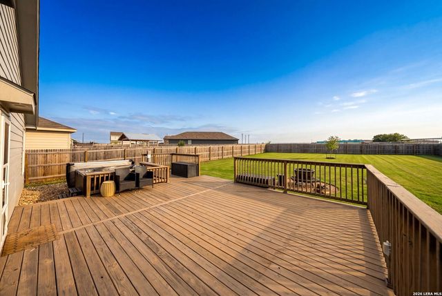 401 Alta Vista Ter, Seguin, TX 78155