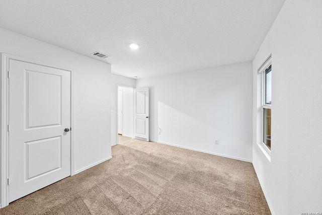 401 Alta Vista Ter, Seguin, TX 78155