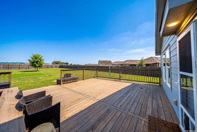 401 Alta Vista Ter, Seguin, TX 78155