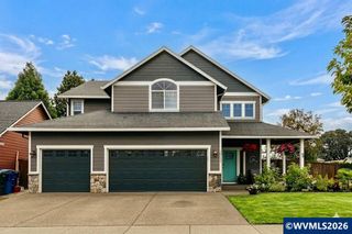 4889 Whitewater St NE, Salem, OR 97305