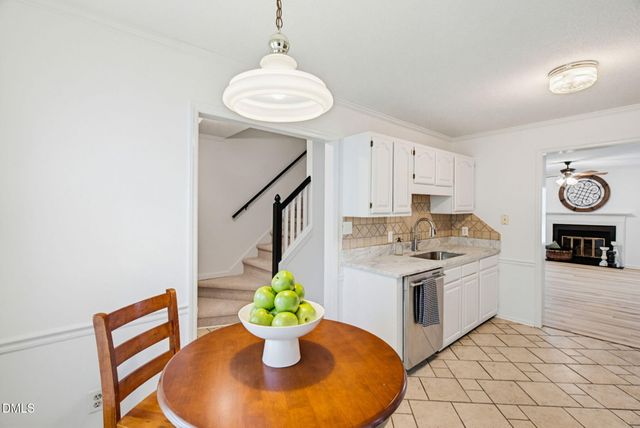 118 Greenmont Lane, Cary, NC 27511