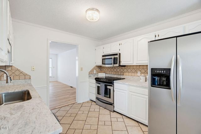 118 Greenmont Lane, Cary, NC 27511