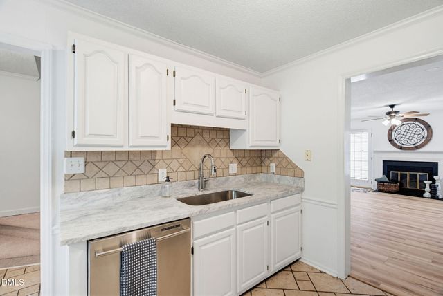 118 Greenmont Lane, Cary, NC 27511