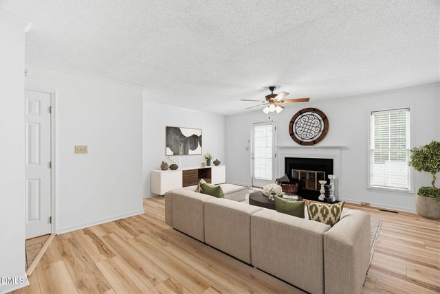 118 Greenmont Lane, Cary, NC 27511