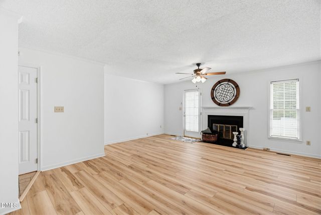 118 Greenmont Lane, Cary, NC 27511