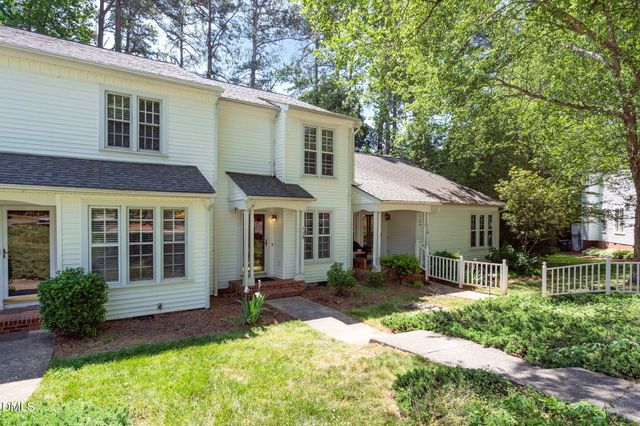 118 Greenmont Lane, Cary, NC 27511