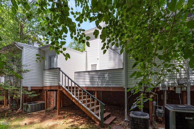 118 Greenmont Lane, Cary, NC 27511