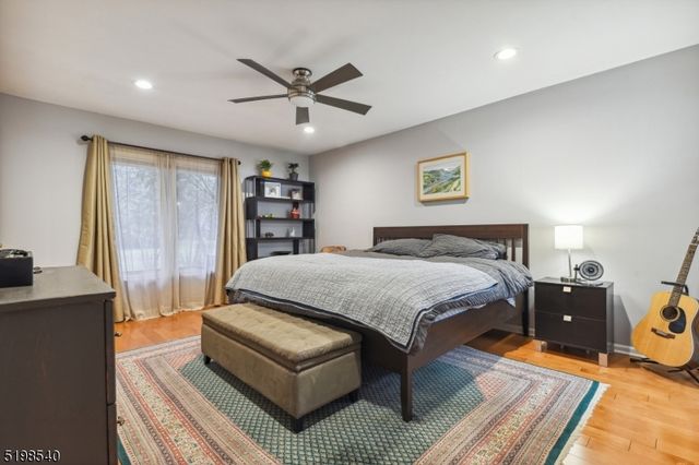 26 Mews Ln, South Orange Village Twp., NJ 07079