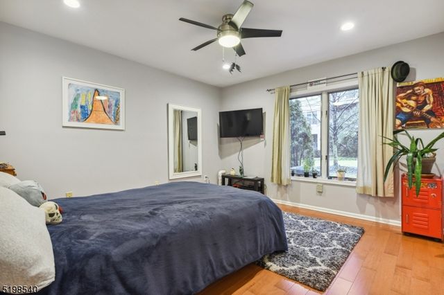 26 Mews Ln, South Orange Village Twp., NJ 07079