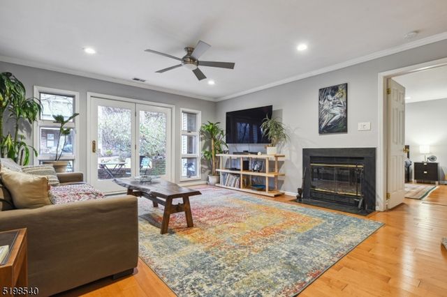 26 Mews Ln, South Orange Village Twp., NJ 07079