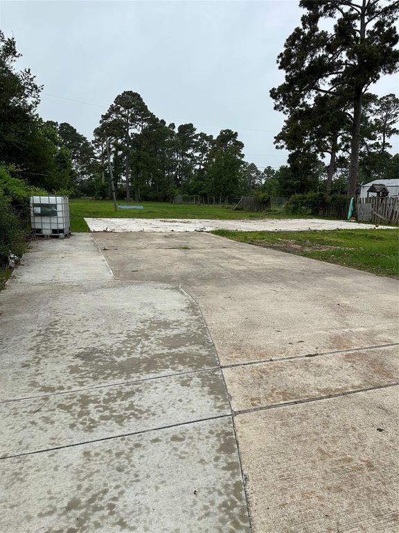 5020 Pine Street, Pasadena, TX 77586