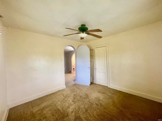 19946 Detroit Avenue, South Bend, IN 46614