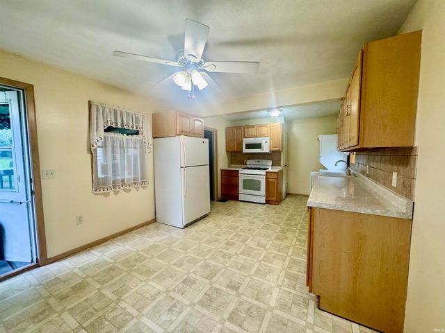 19946 Detroit Avenue, South Bend, IN 46614