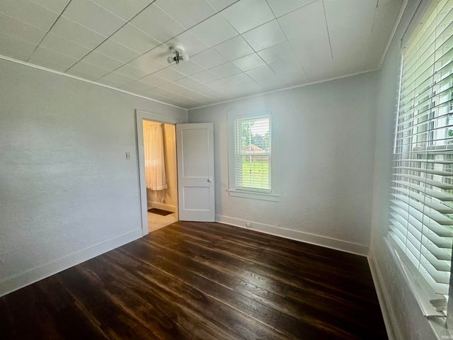 19946 Detroit Avenue, South Bend, IN 46614