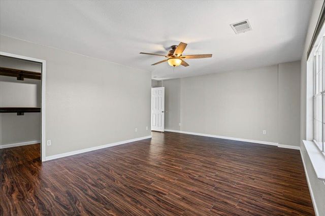 396 Feathergrass DR, Buda, TX 78610