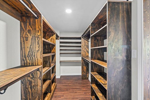 396 Feathergrass DR, Buda, TX 78610