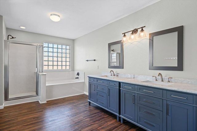 396 Feathergrass DR, Buda, TX 78610