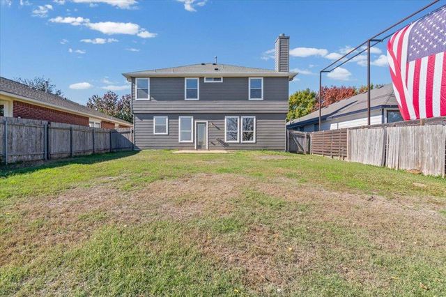 396 Feathergrass DR, Buda, TX 78610