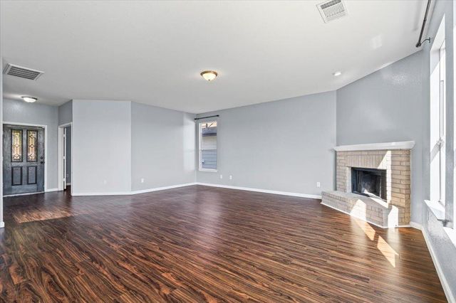 396 Feathergrass DR, Buda, TX 78610