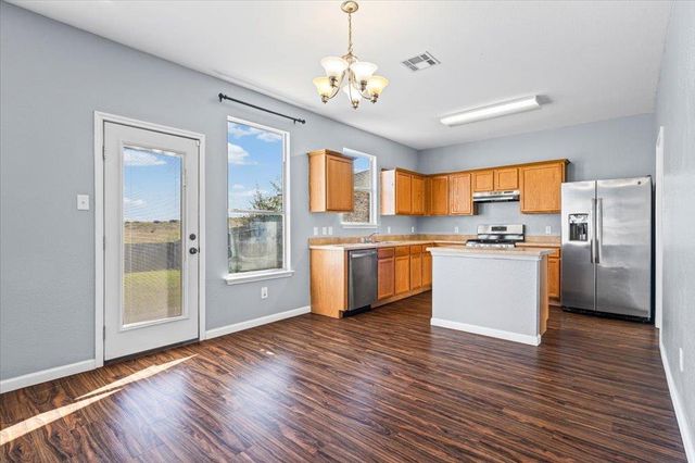 396 Feathergrass DR, Buda, TX 78610