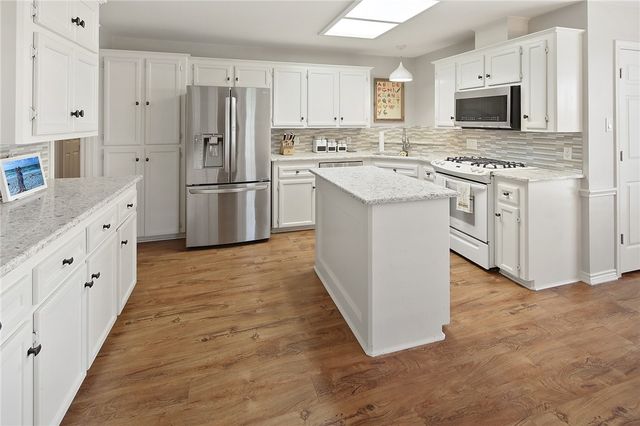 708 Brussels Drive, College Station, TX 77845
