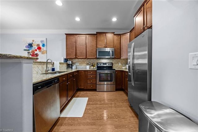 715 Piedmont Crossing Drive 14, High Point, NC 27265