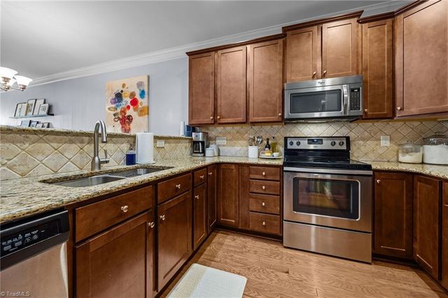 715 Piedmont Crossing Drive 14, High Point, NC 27265