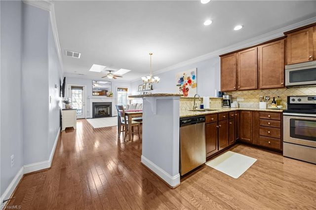 715 Piedmont Crossing Drive 14, High Point, NC 27265