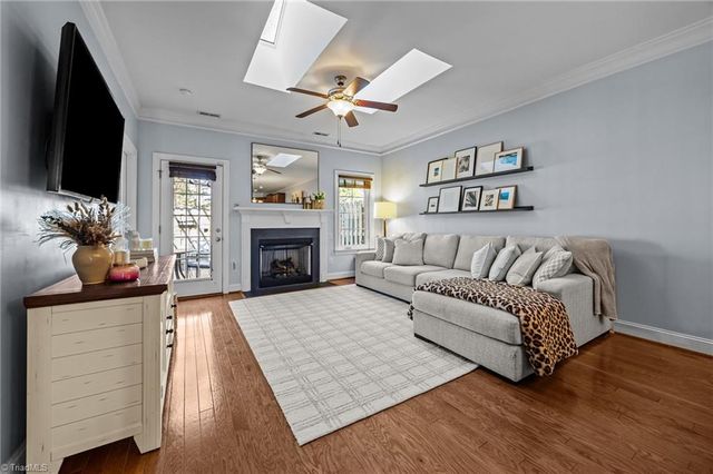 715 Piedmont Crossing Drive 14, High Point, NC 27265