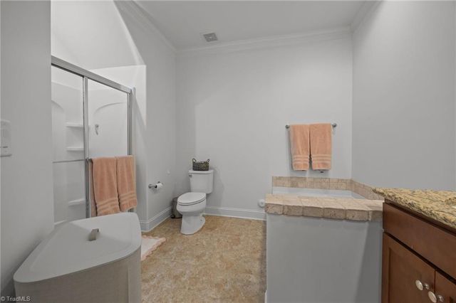 715 Piedmont Crossing Drive 14, High Point, NC 27265