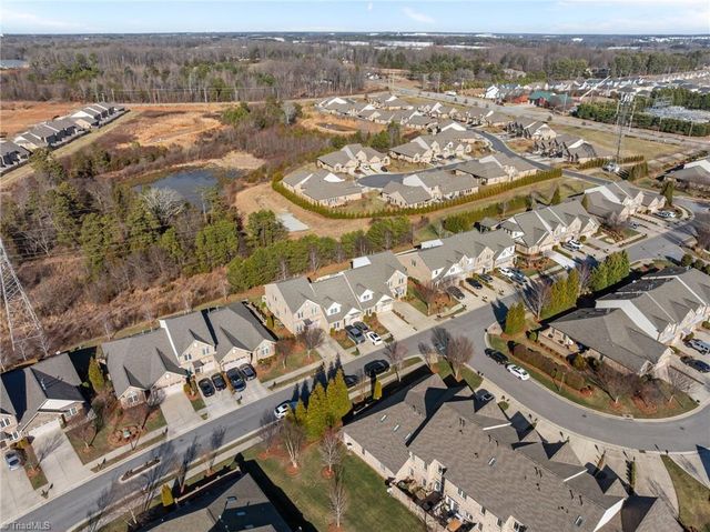 715 Piedmont Crossing Drive 14, High Point, NC 27265