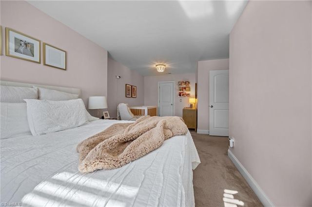 715 Piedmont Crossing Drive 14, High Point, NC 27265