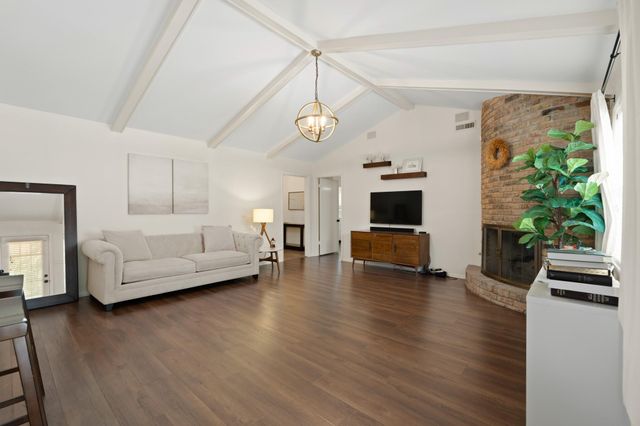 5318 Imogene Street, Houston, TX 77096