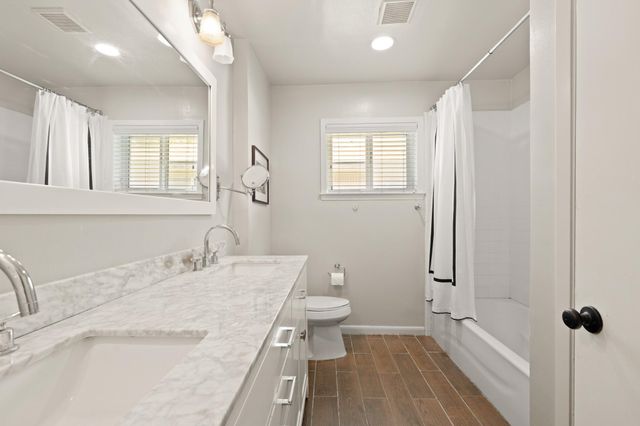 5318 Imogene Street, Houston, TX 77096