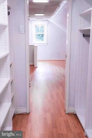 15 BEAVER AVE, Mount Laurel, NJ 08054