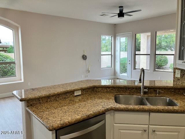 338 W HELENA Drive, Phoenix, AZ 85023