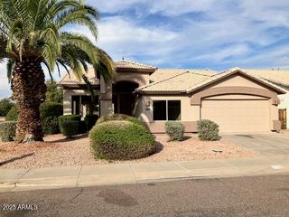 338 W HELENA Drive, Phoenix, AZ 85023